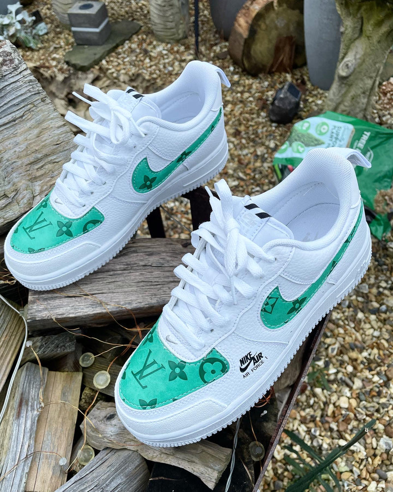 SIZE: 6, 9, 10 UK | Nike Air Force 1 ‘20 - White | Green Vantage • Mono