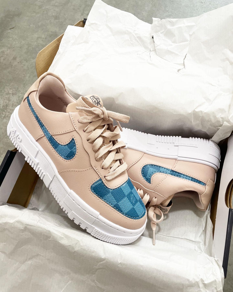 Air Force 1 Pixel • Beige | Blue Square Mon