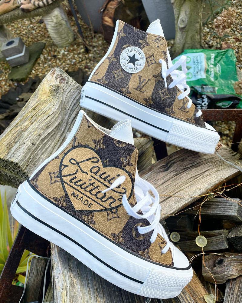 Chuck Taylor All Star Platform Converse • White | Vantage Stripe Monogram