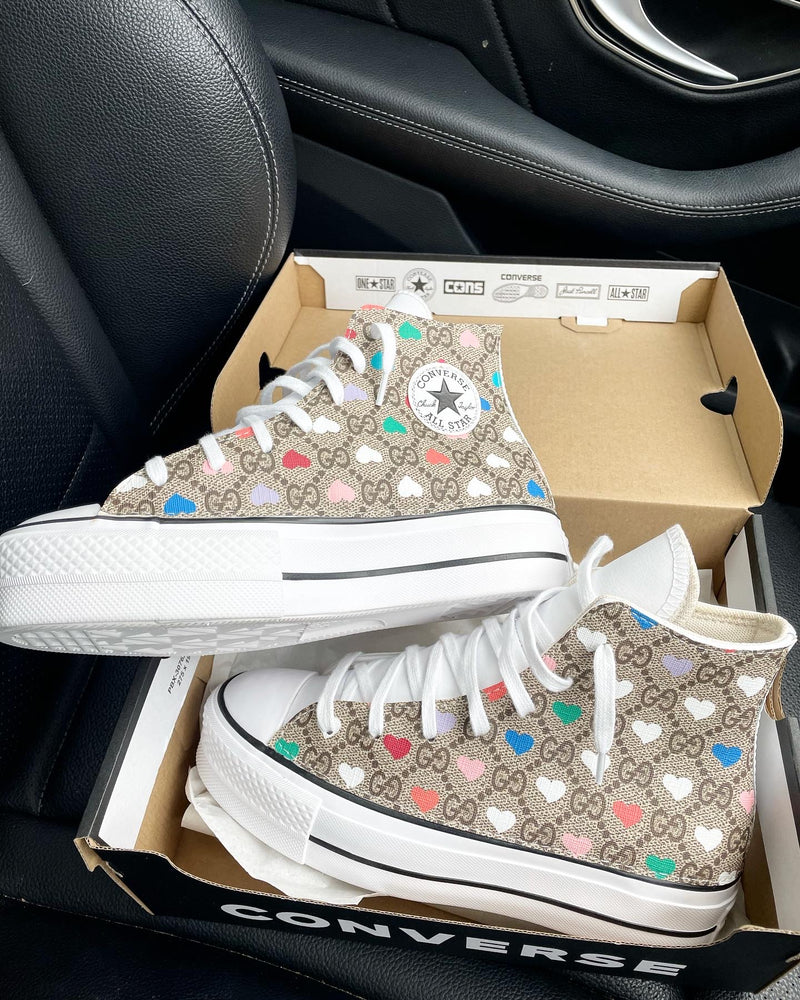 Chuck Taylor All Star Platform Converse • White | Heart