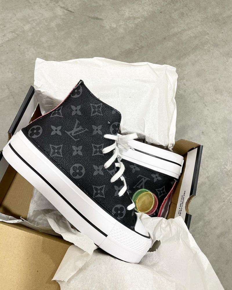 Chuck Taylor All Star Platform Converse • White | Black • Colour Mon