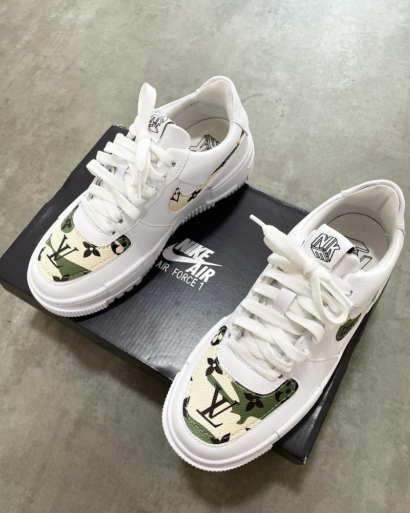 Nike Air Force 1 Pixel • White | Camo Monogram