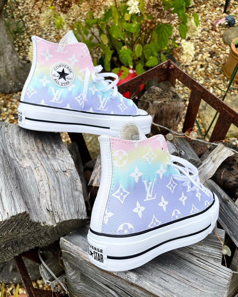 Chuck Taylor All Star Platform Converse • White | Rainbow Monogram