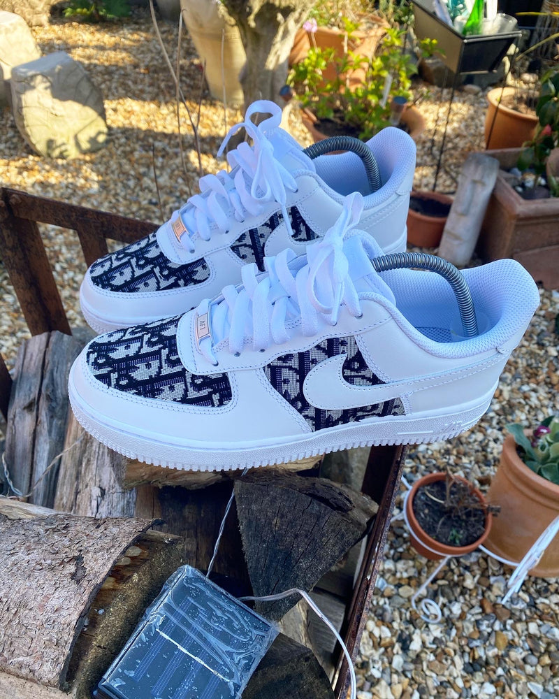 Air Force 1 - White | Blue Oblique