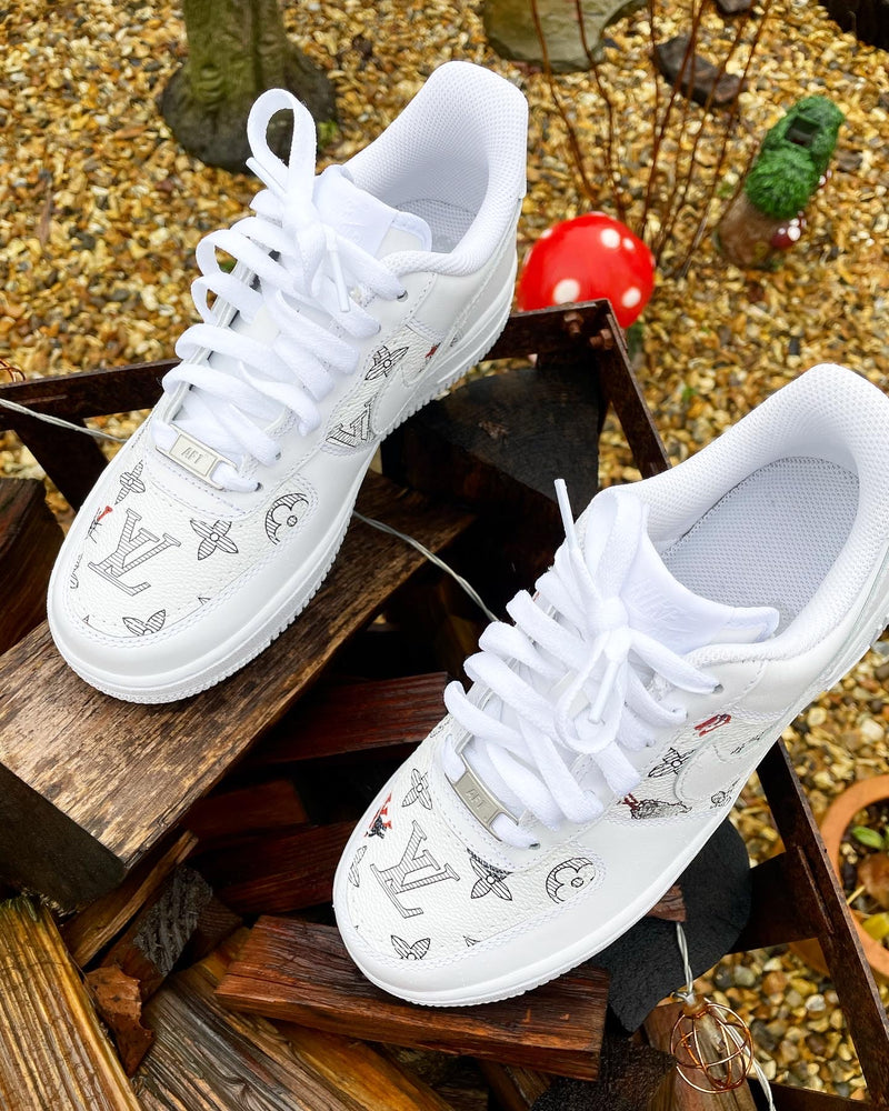 Air Force 1 - White | Line Black • Mon