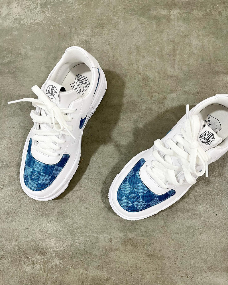 AF-1 Pixel • White | Blue • Square Mon