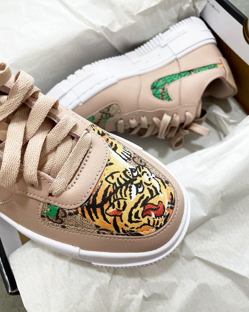 AF-1 Pixel • Beige | Tiger