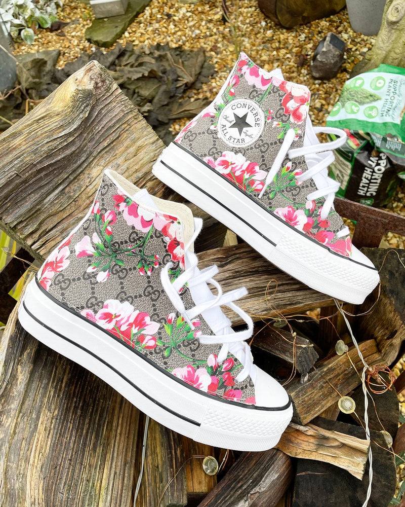 Chuck Taylor All Star Platform Converse • White | Red Floral G