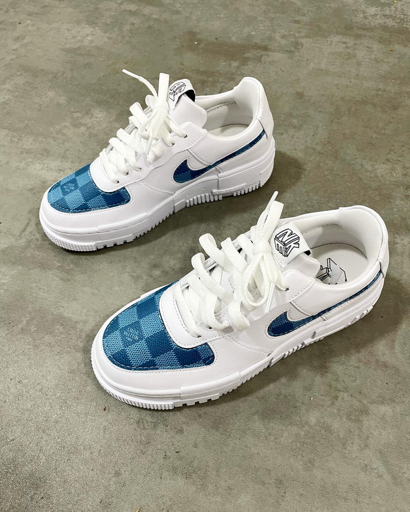 AF-1 Pixel • White | Blue • Square Mon
