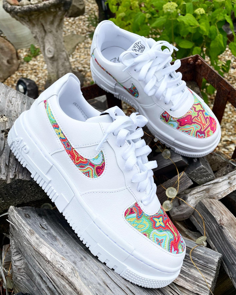 Air Force 1 Pixel • White | Warped Mon