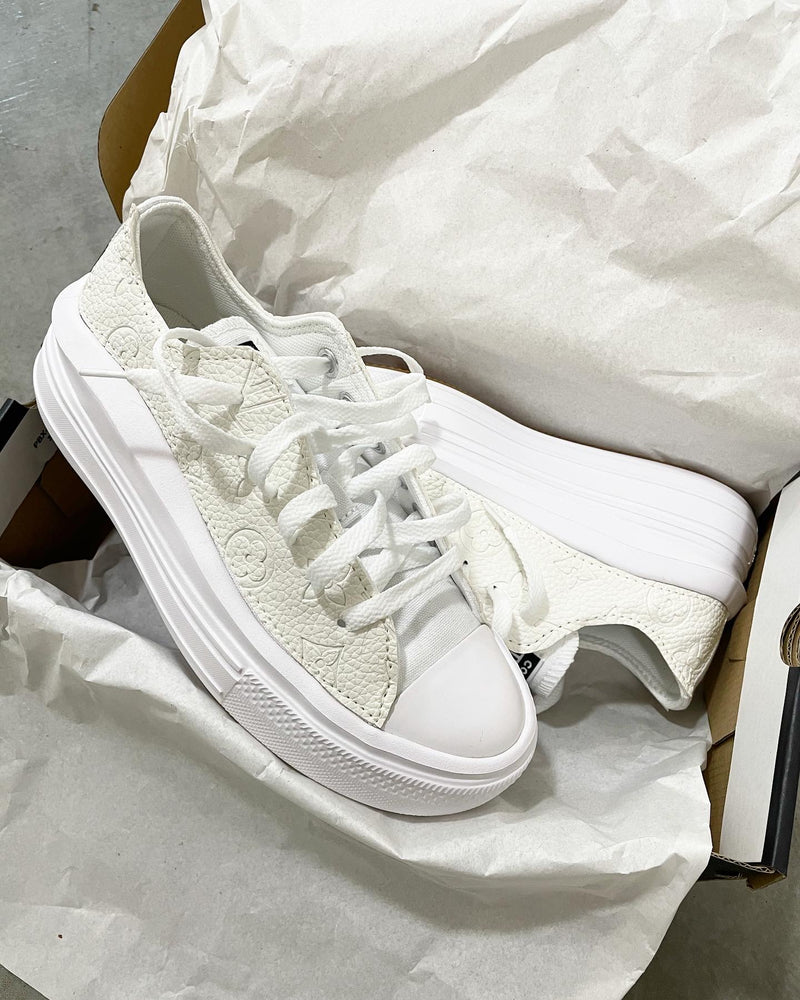 Chuck Taylor All Star Move Converse Low • White | White Embossed Mono