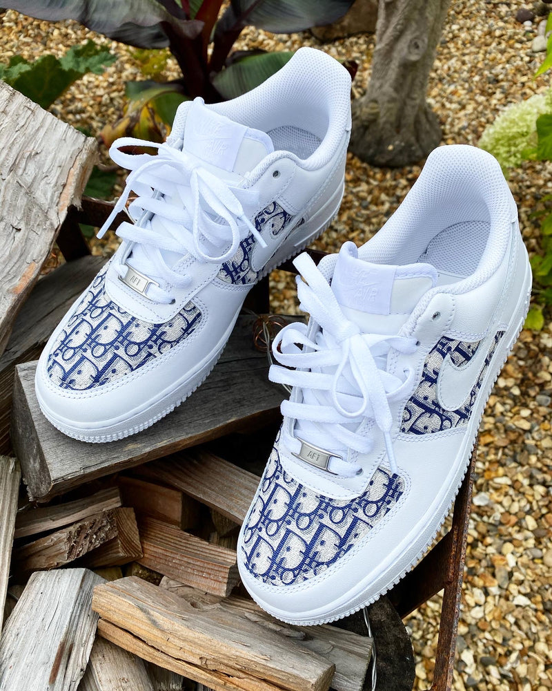 Air Force 1 - White | Navy • CD